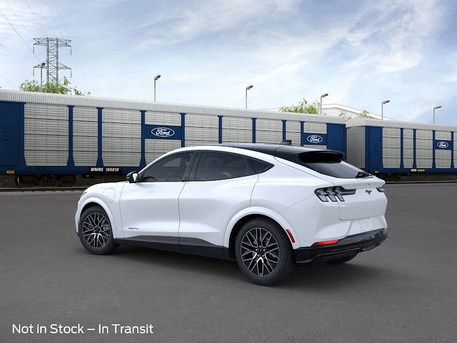 2025 Ford Mustang Mach-E Premium photo 4
