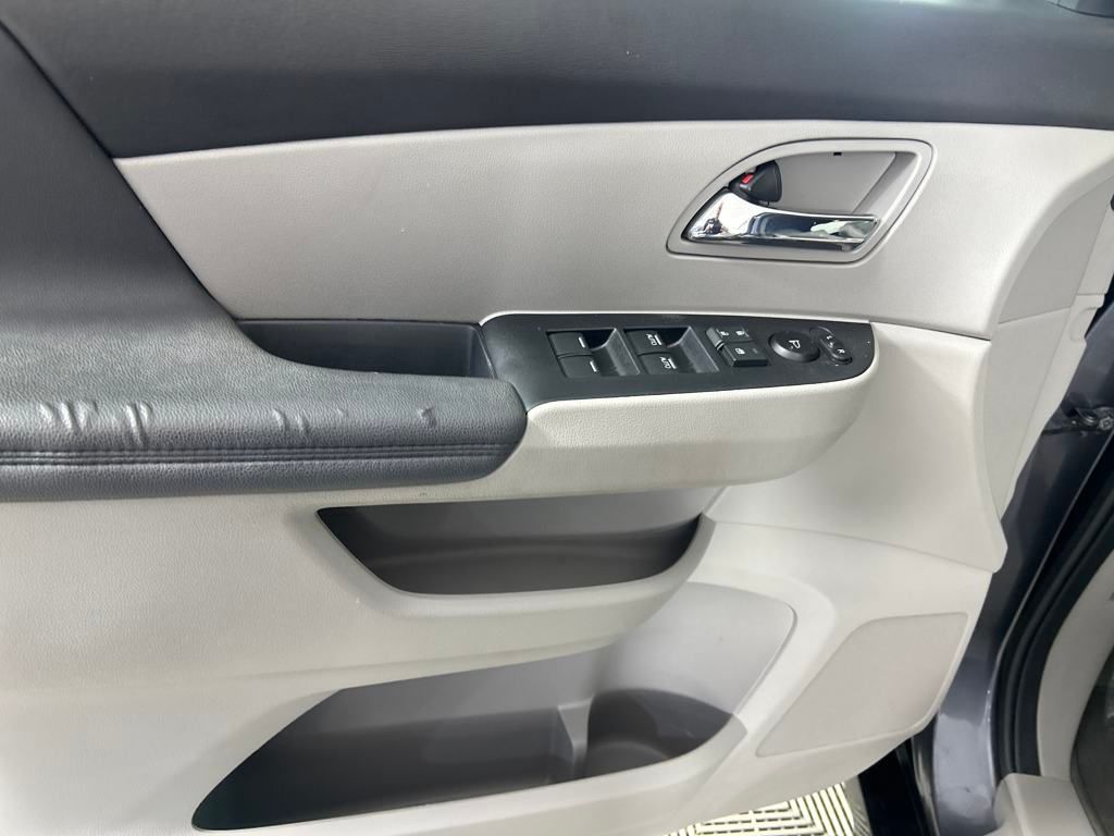 2017 Honda Odyssey EX-L photo 16
