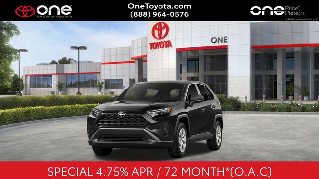 2025 Toyota RAV4 LE's photo