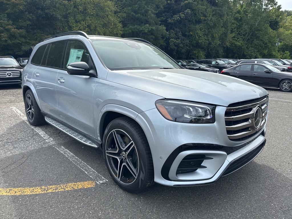 2026 Mercedes-Benz GLS Base's photo