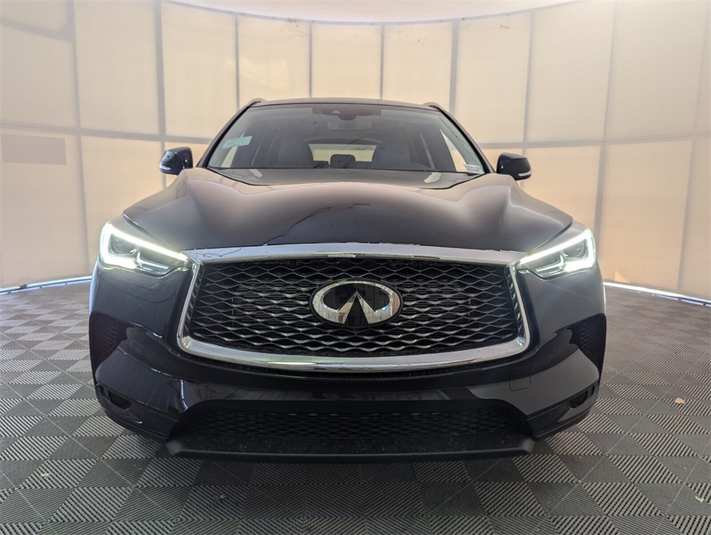 2025 Infiniti QX50 Luxe AWD photo 2