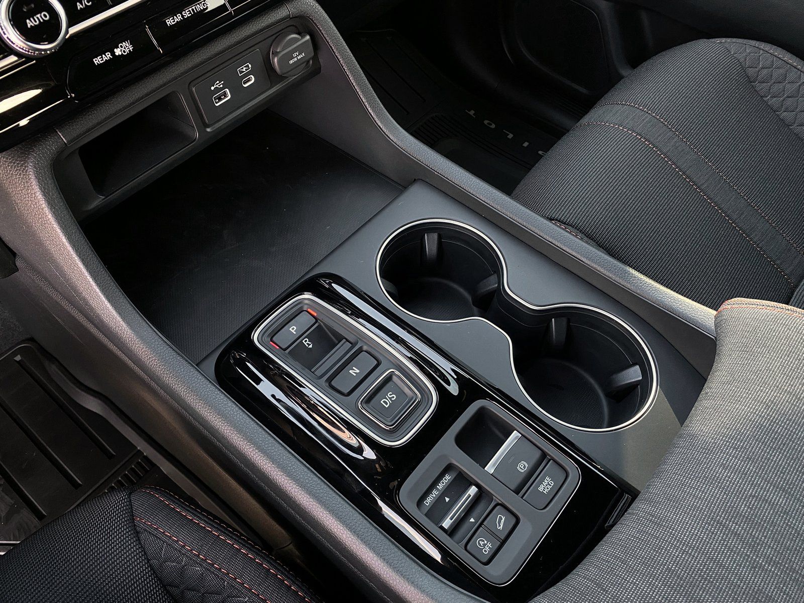 2025 Honda Pilot Sport photo 17