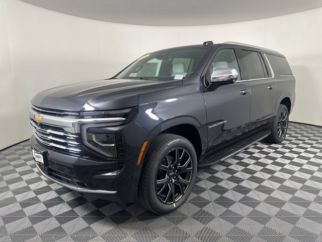 2026 Chevrolet Suburban Premier photo 4