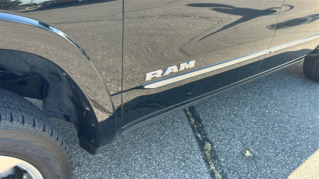 2022 Ram 1500 Limited photo 11