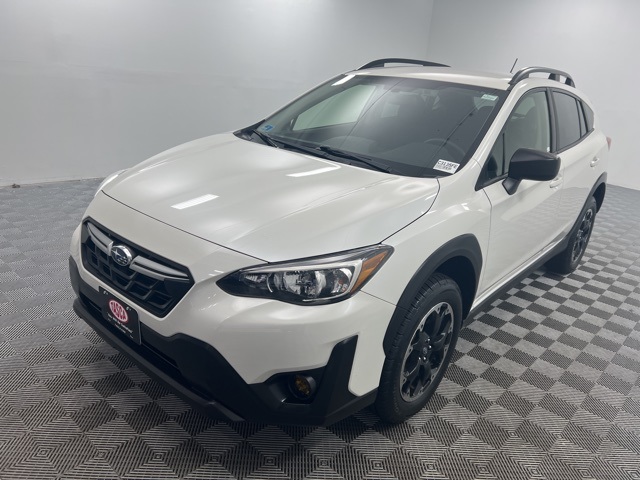 2023 Subaru Crosstrek Base photo 2