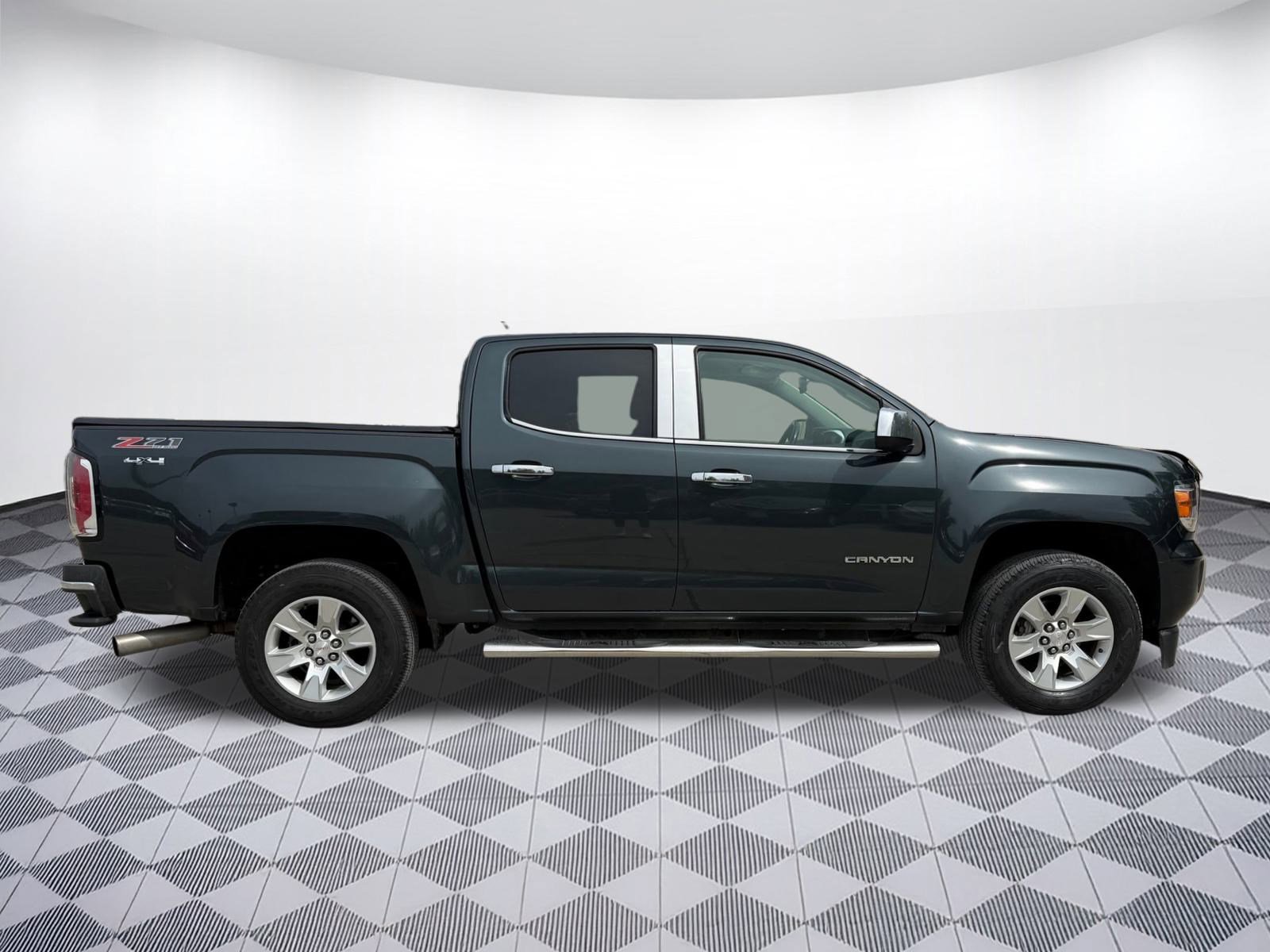 2017 Gmc Canyon SLE photo 6