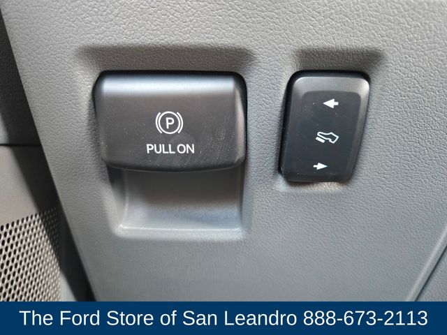 2025 Ford F-150 Lightning photo 26