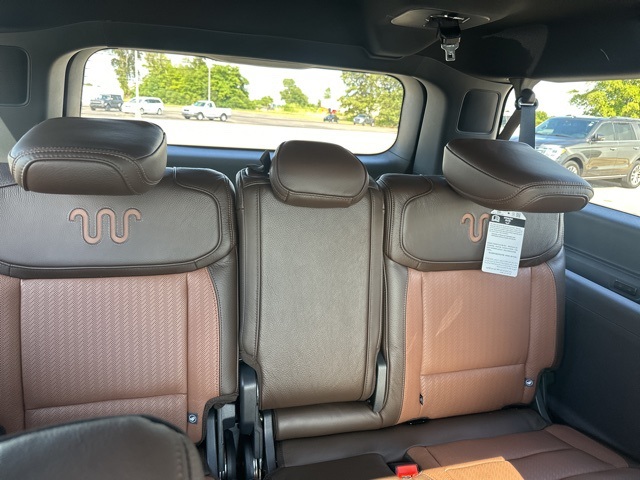 2025 Ford Expedition King Ranch MAX photo 17