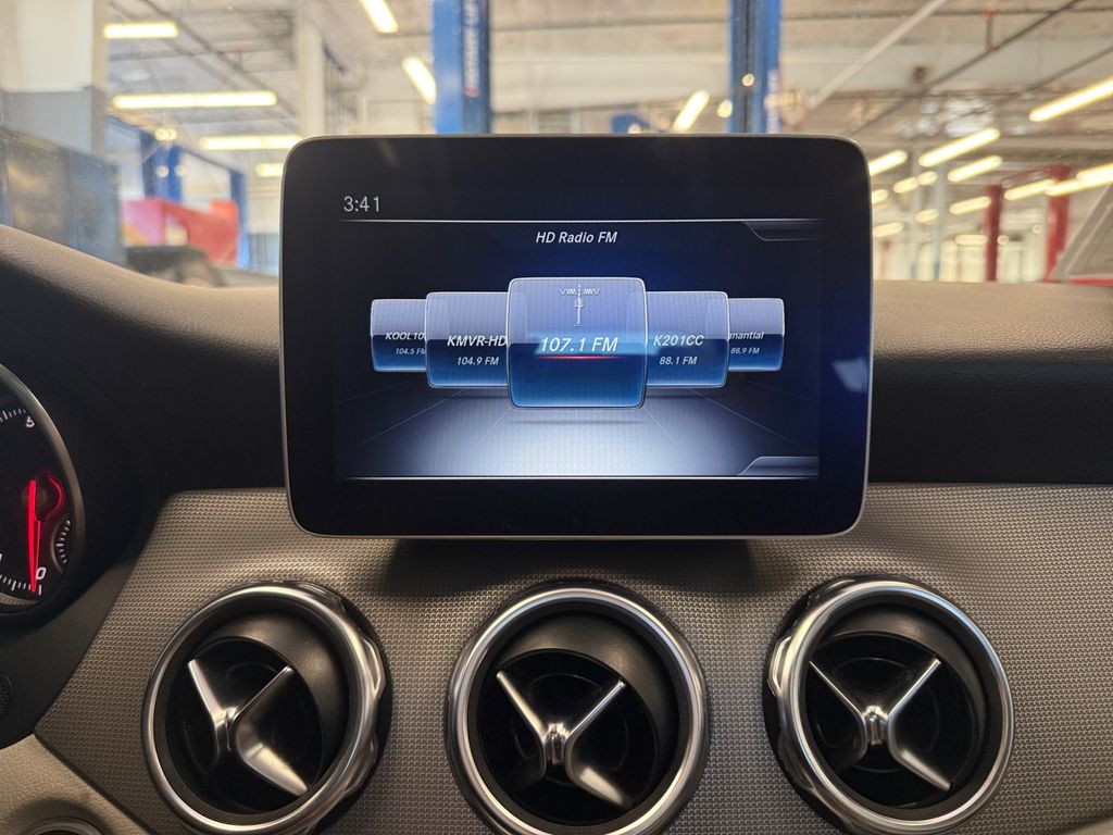 2019 Mercedes Benz GLA 250 4MATIC photo 11