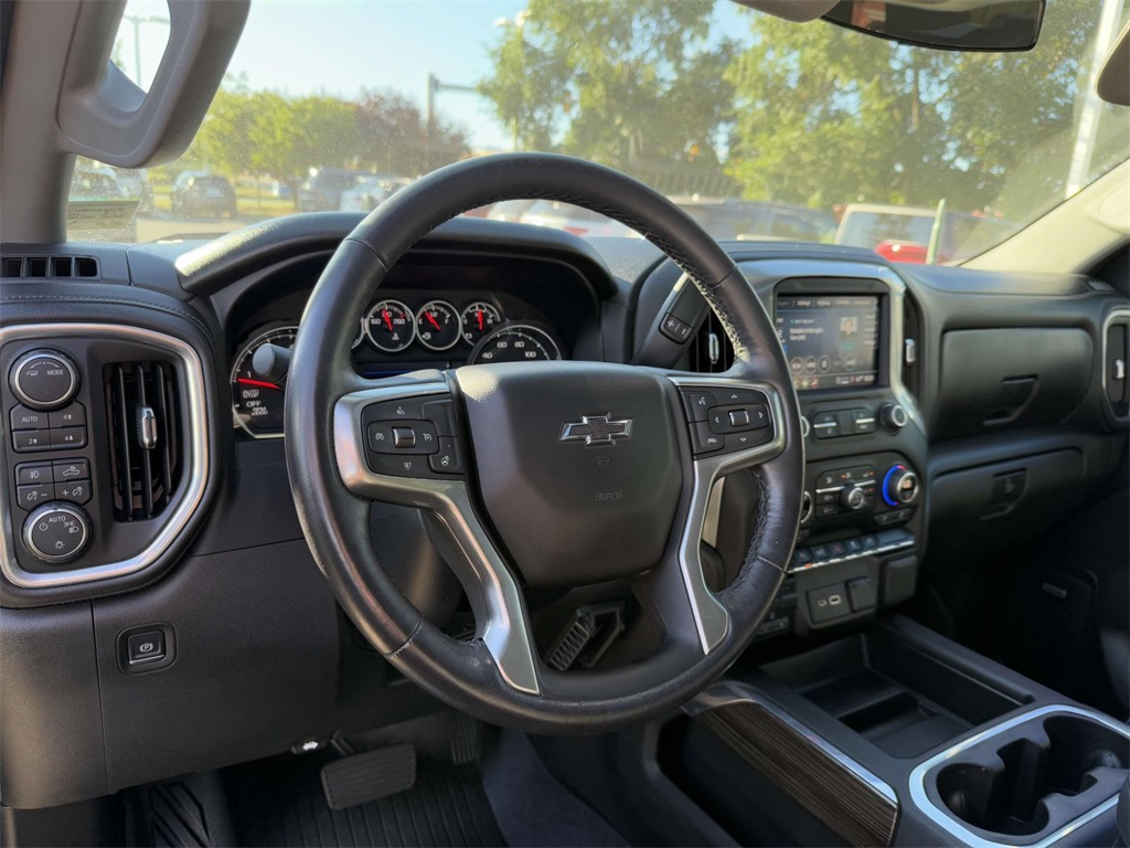 2021 Chevrolet Silverado 1500 LT Trail Boss photo 2