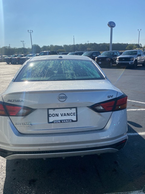 2024 Nissan Altima 2.5 SV photo 4