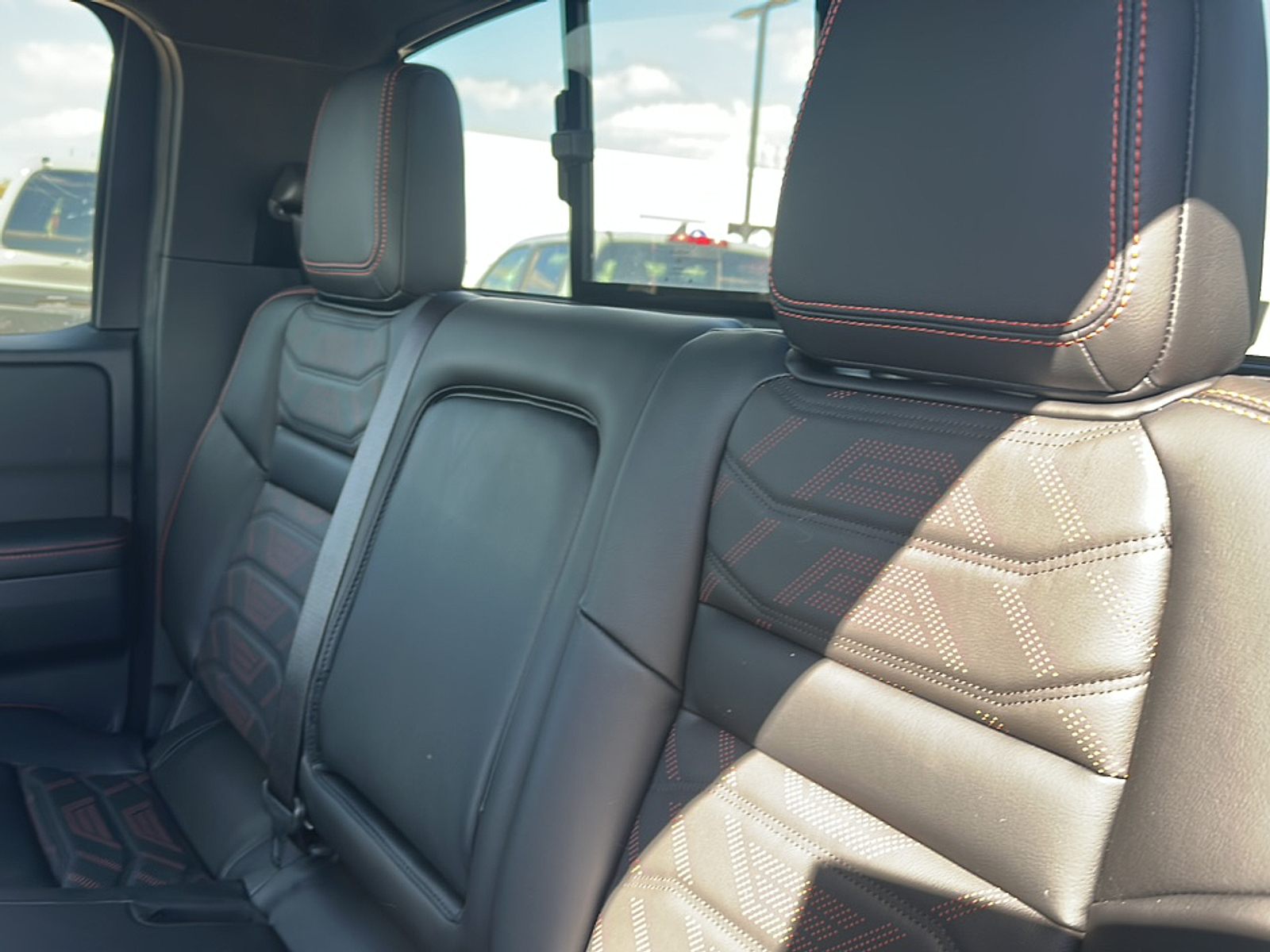 2026 Nissan Frontier Crew Cab PRO-X photo 4