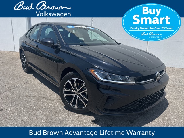 2025 Volkswagen Jetta Sport's photo