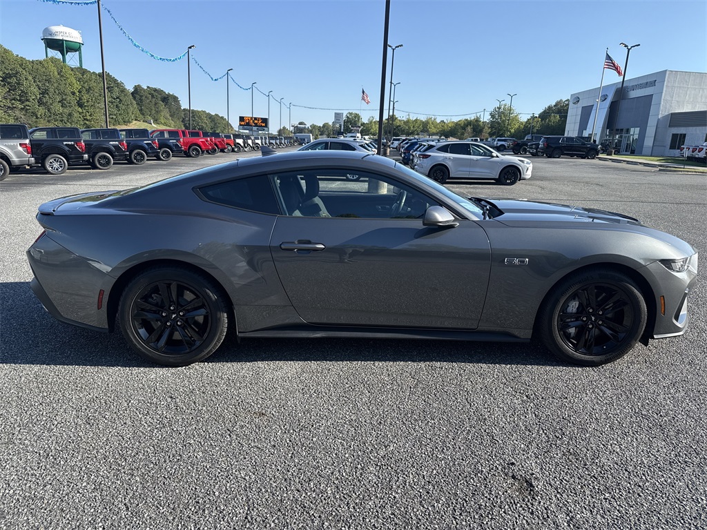 2024 Ford Mustang GT photo 9