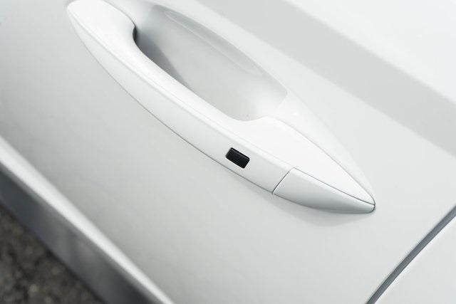 2025 Hyundai Sonata SEL photo 3