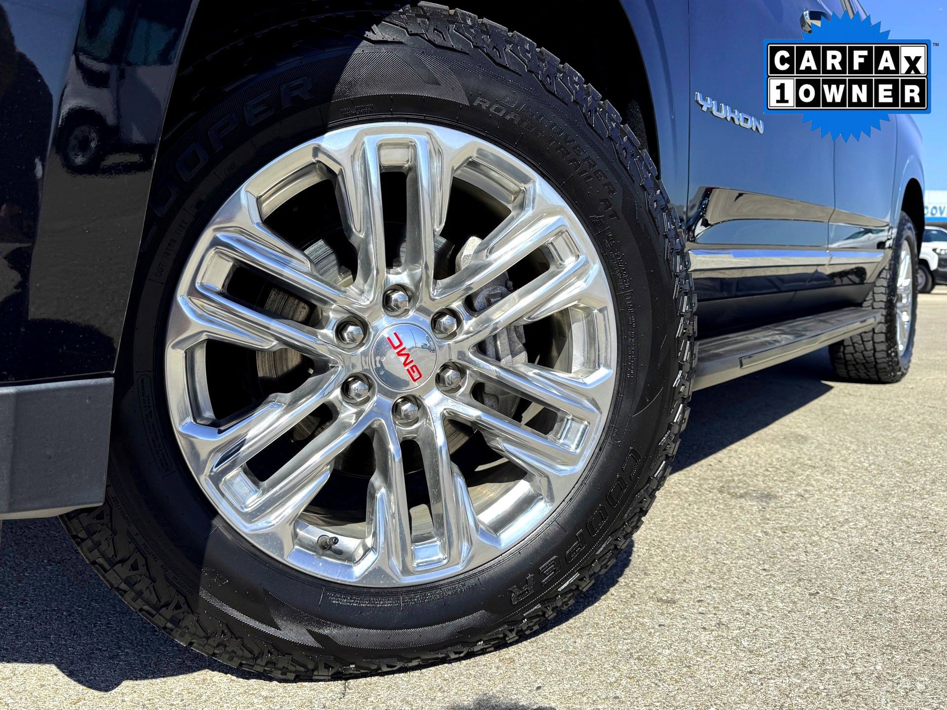 2024 Gmc Yukon XL SLT photo 2