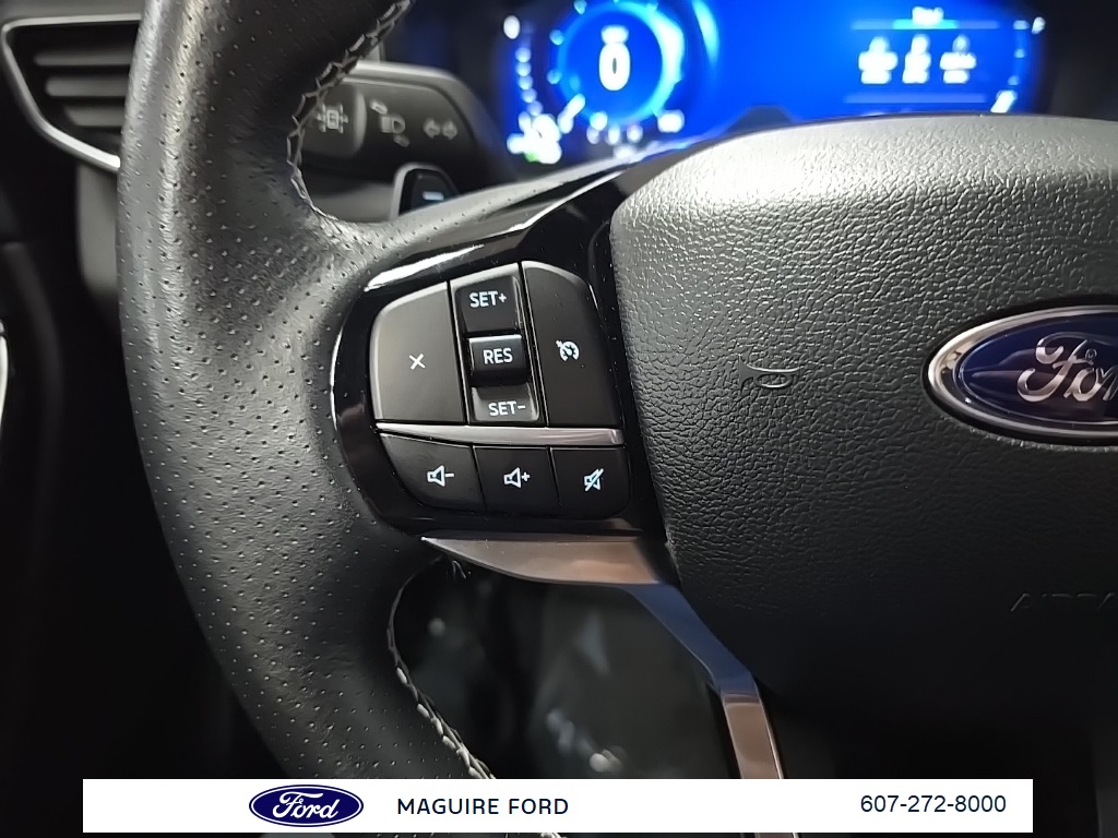 2022 Ford Explorer ST photo 20