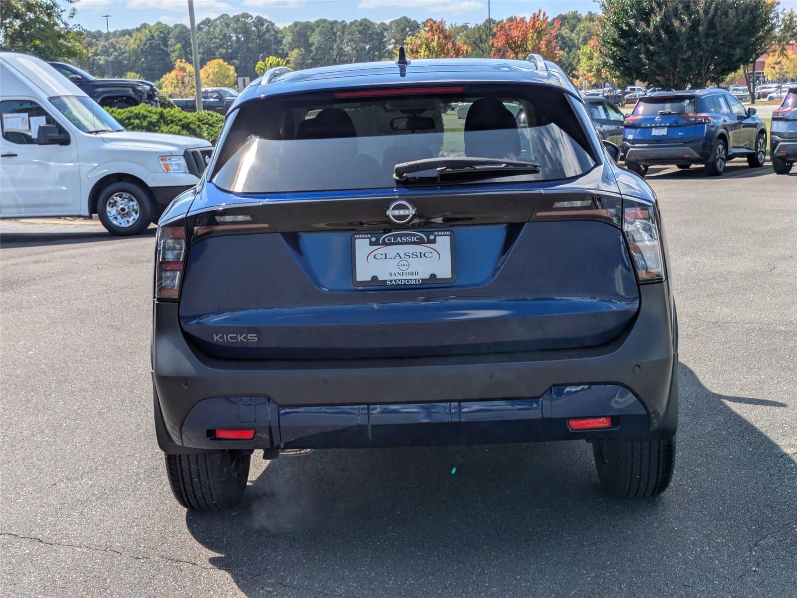 2026 Nissan Kicks SV photo 6
