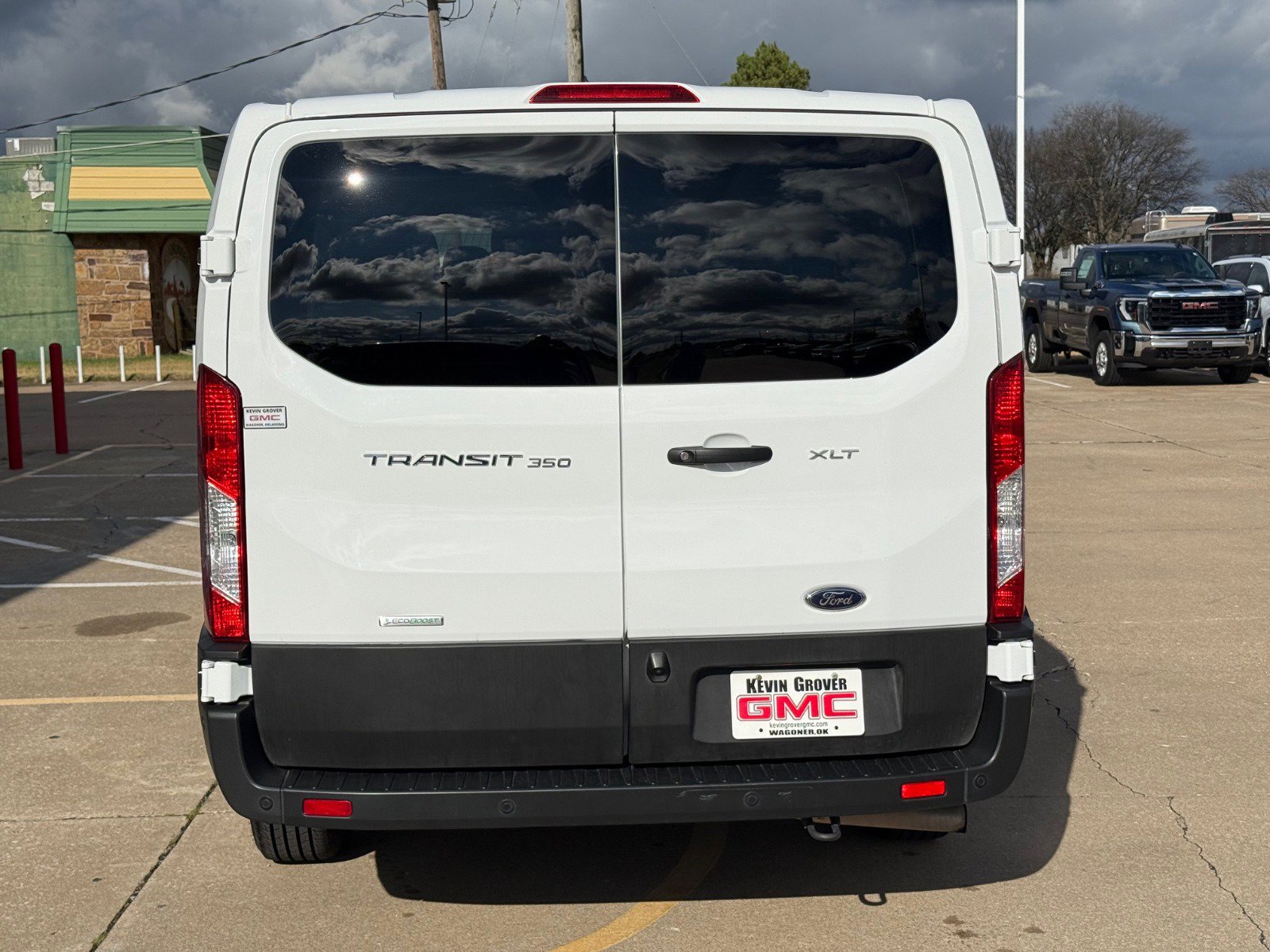 2023 Ford Transit Passenger XL photo 4