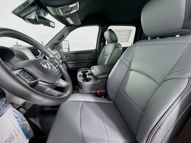 2025 Ram 3500 Tradesman photo 17