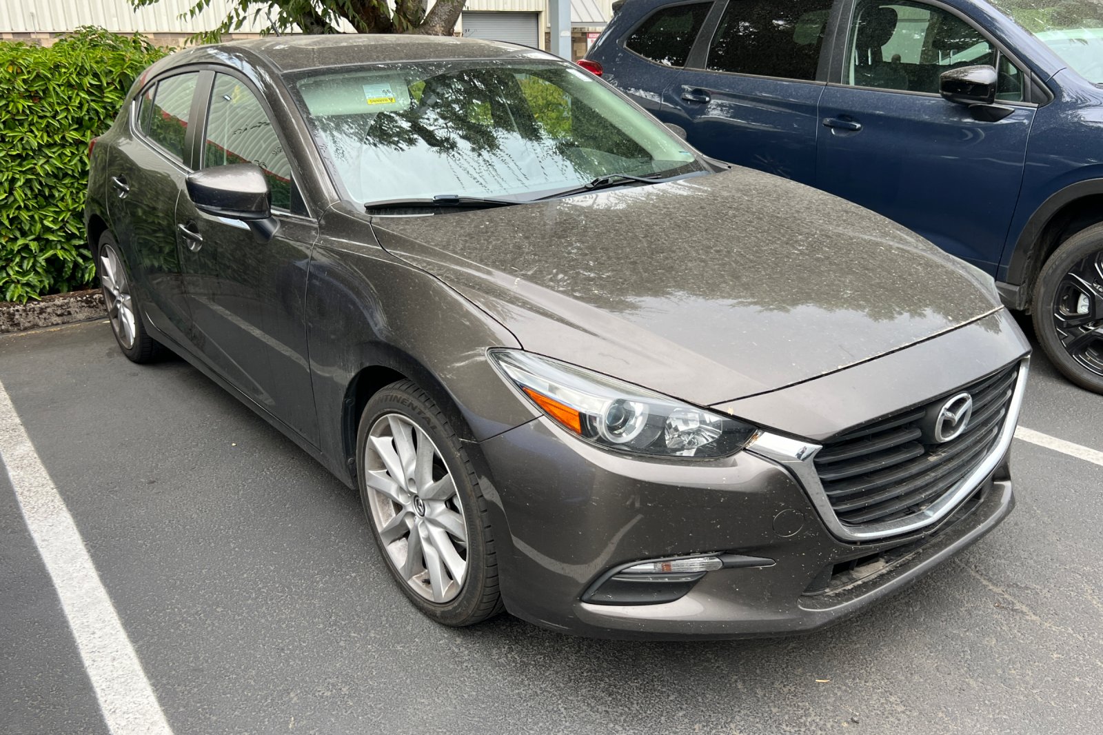2017 Mazda Mazda3 Touring 2.5 photo 2