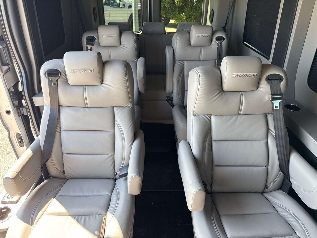 2024 Ford Transit photo 7