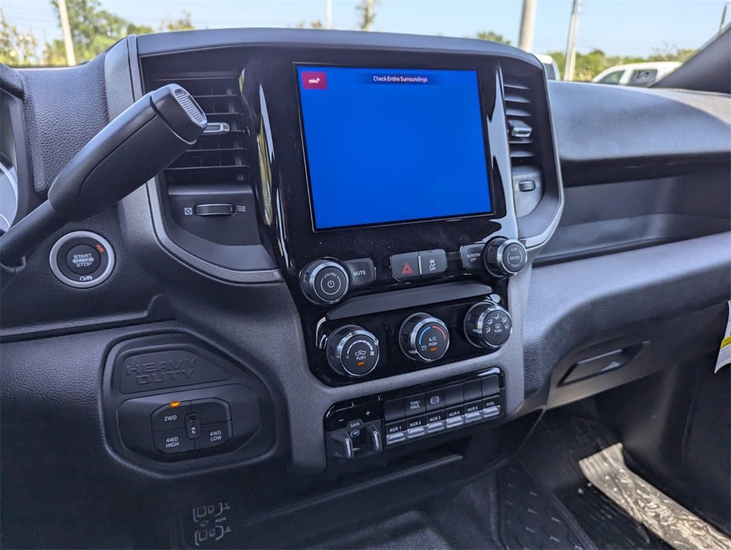 2025 Ram 3500 Tradesman photo 20