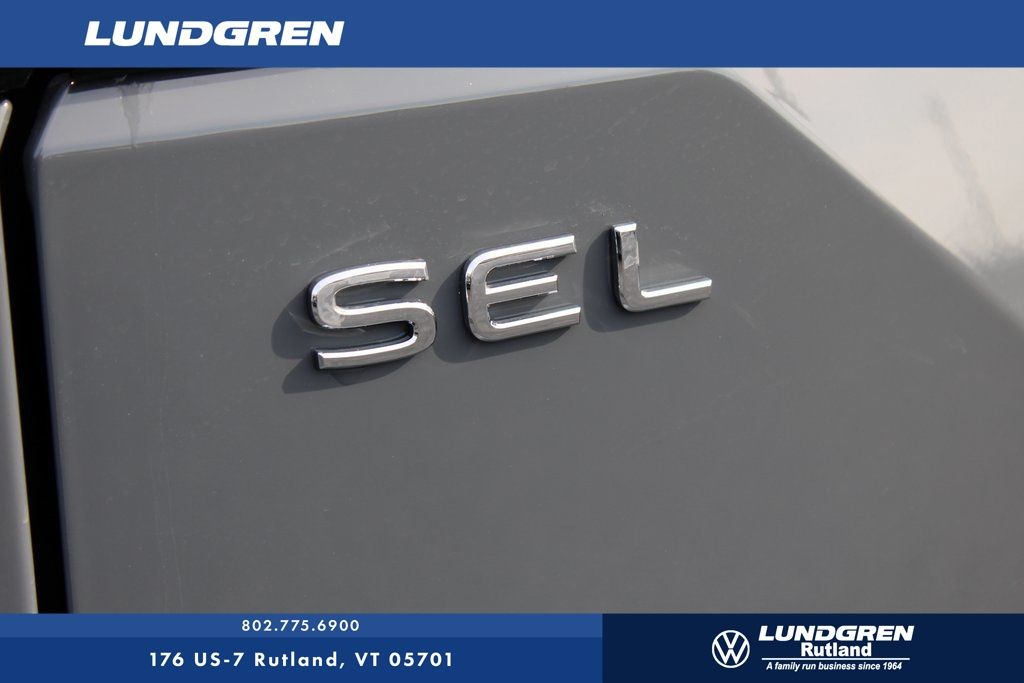 2024 Volkswagen Atlas Peak Edition SEL photo 25
