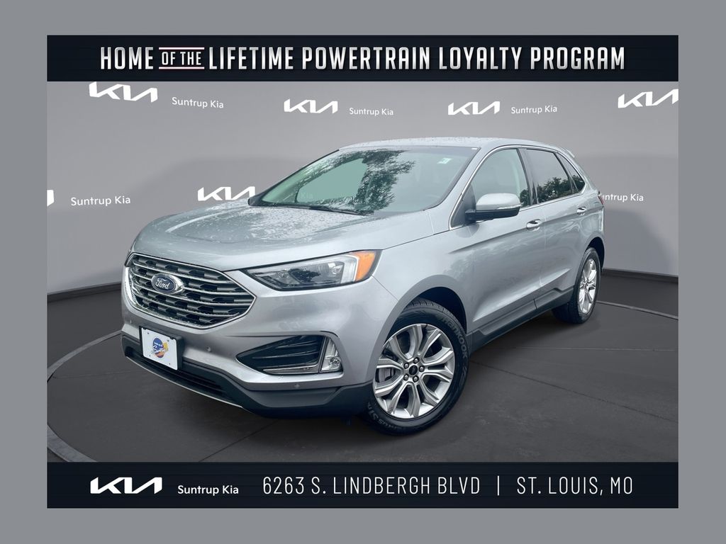 2024 Ford Edge Titanium's photo