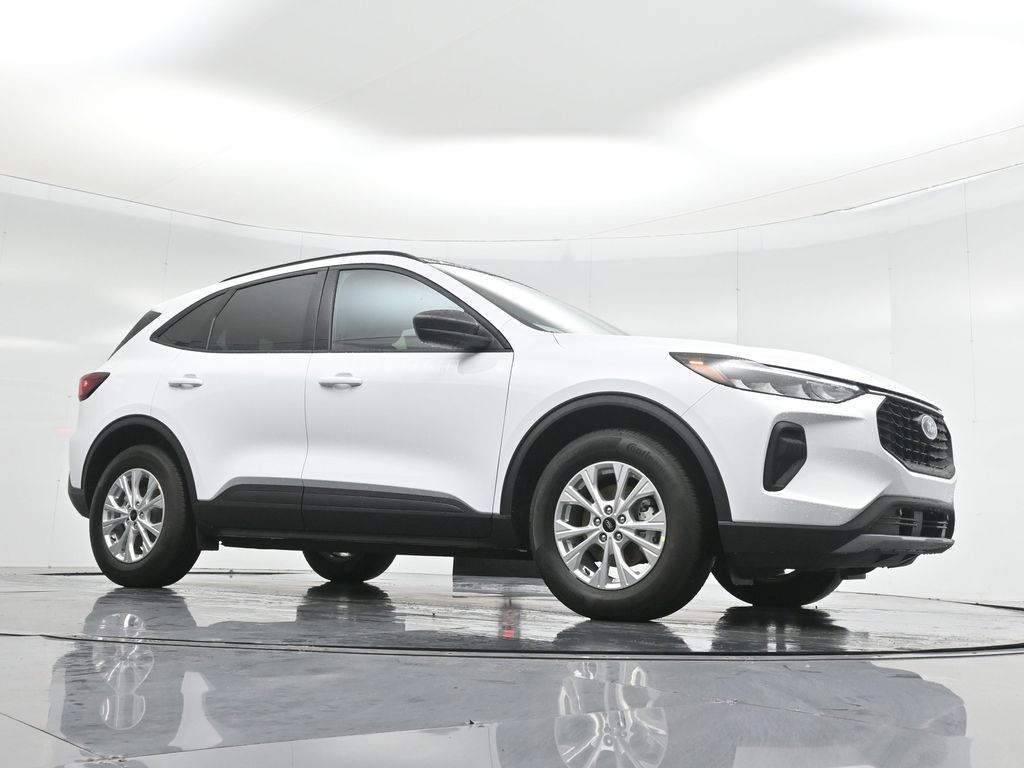 2025 Ford Escape Active photo 2
