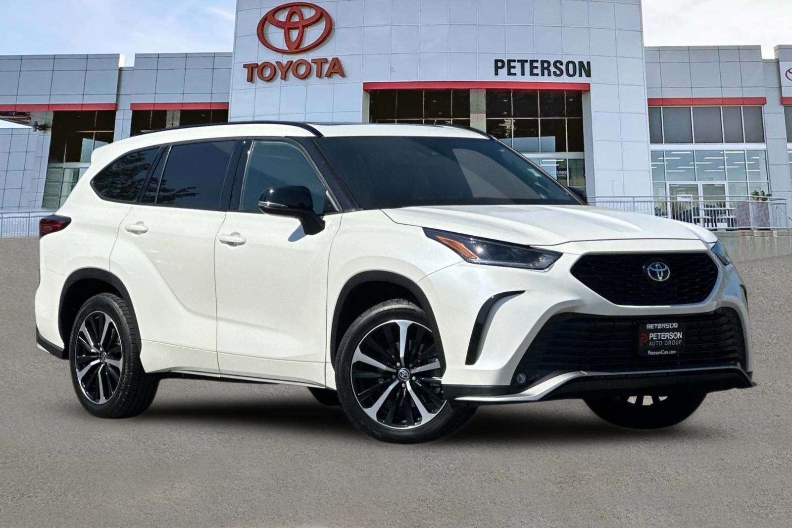 2021 Toyota Highlander XSE photo 2