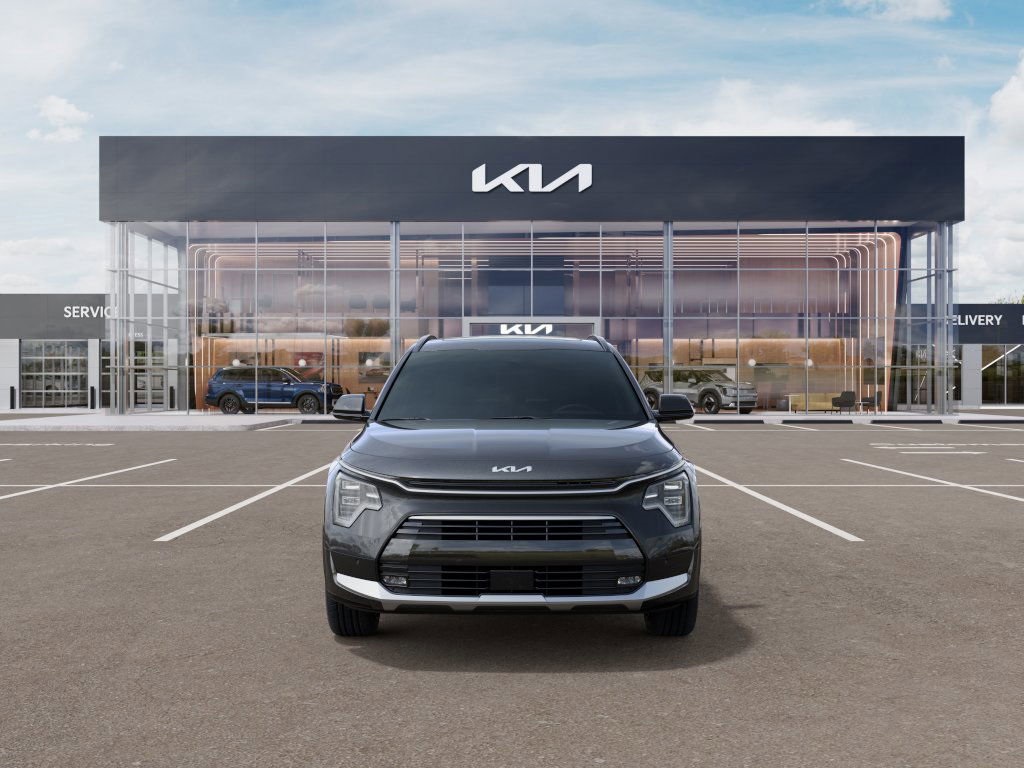 2025 Kia Niro Plug-In Hybrid SX Touring photo 2