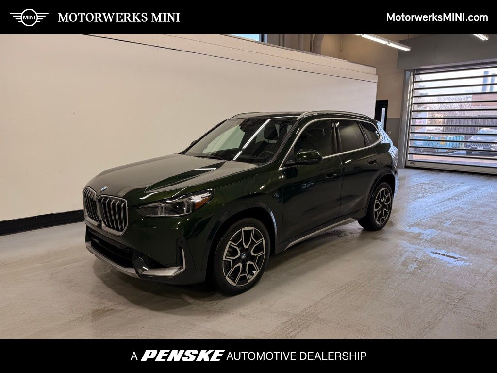 2025 BMW X1 28i's photo