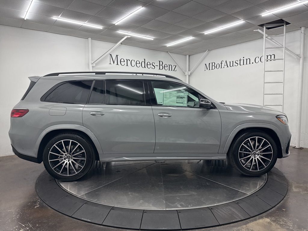 2026 Mercedes Benz GLS 450 4MATIC photo 7