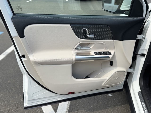 2025 Mercedes Benz GLA 250 4MATIC photo 18