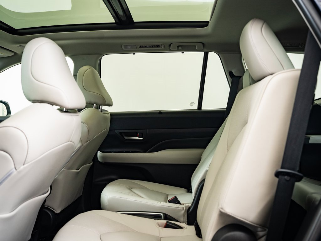 2024 Toyota Grand Highlander Limited photo 35