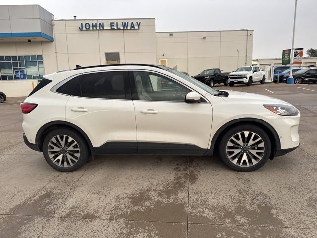 2020 Ford Escape Titanium photo 4