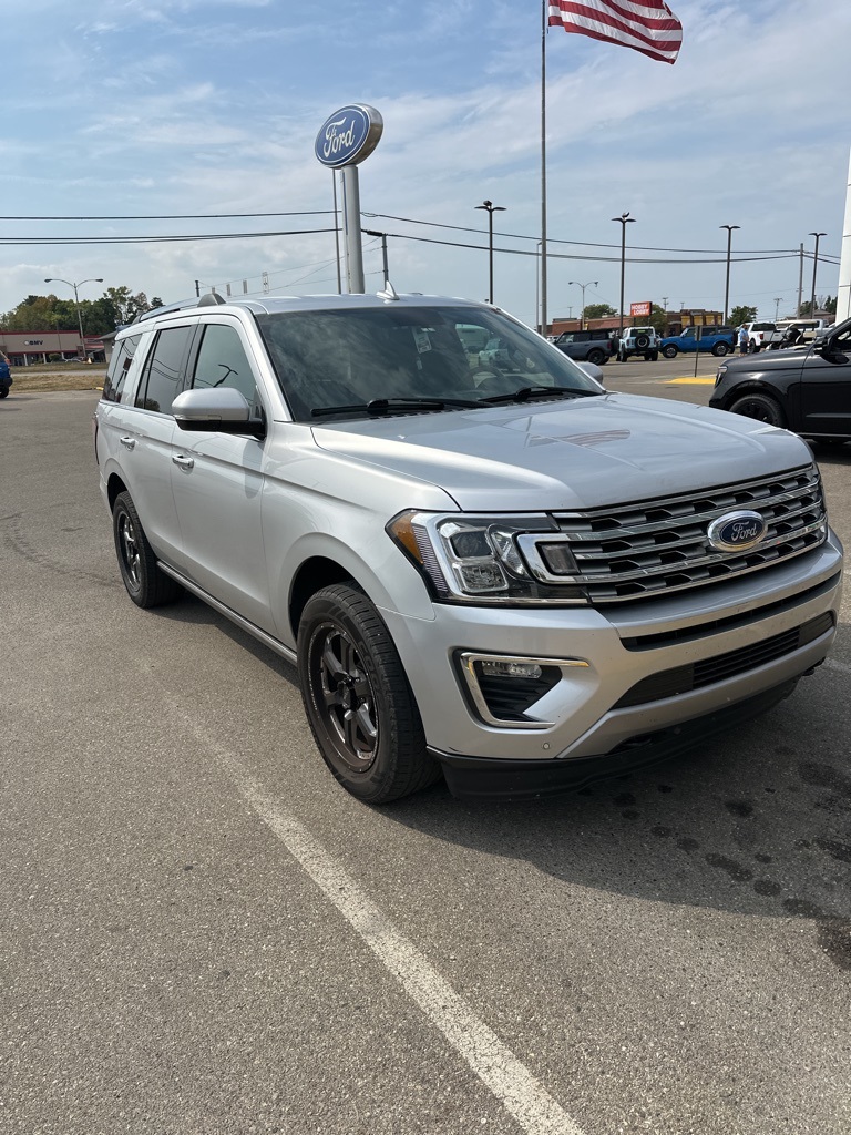 2019 Ford Expedition Limited photo 3