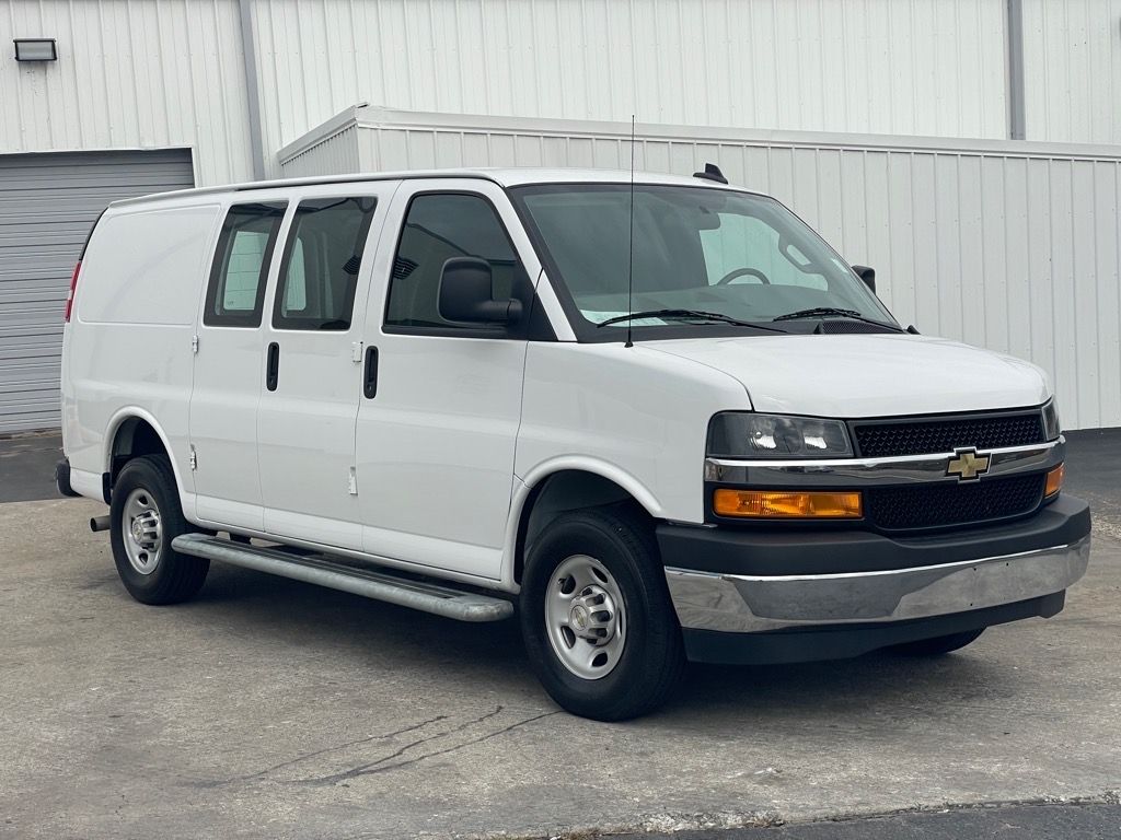 2024 Chevrolet Express Cargo Work Van's photo