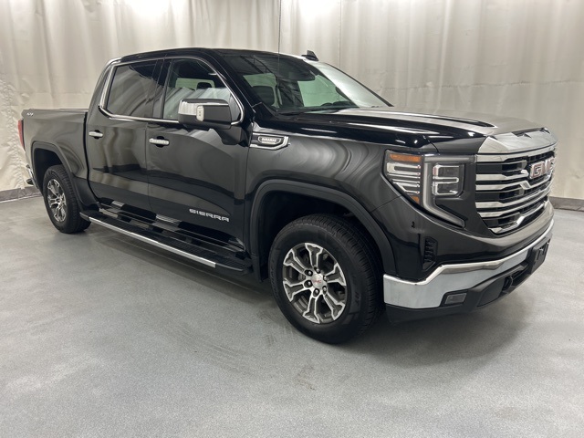 2022 GMC Sierra 1500 SLT's photo