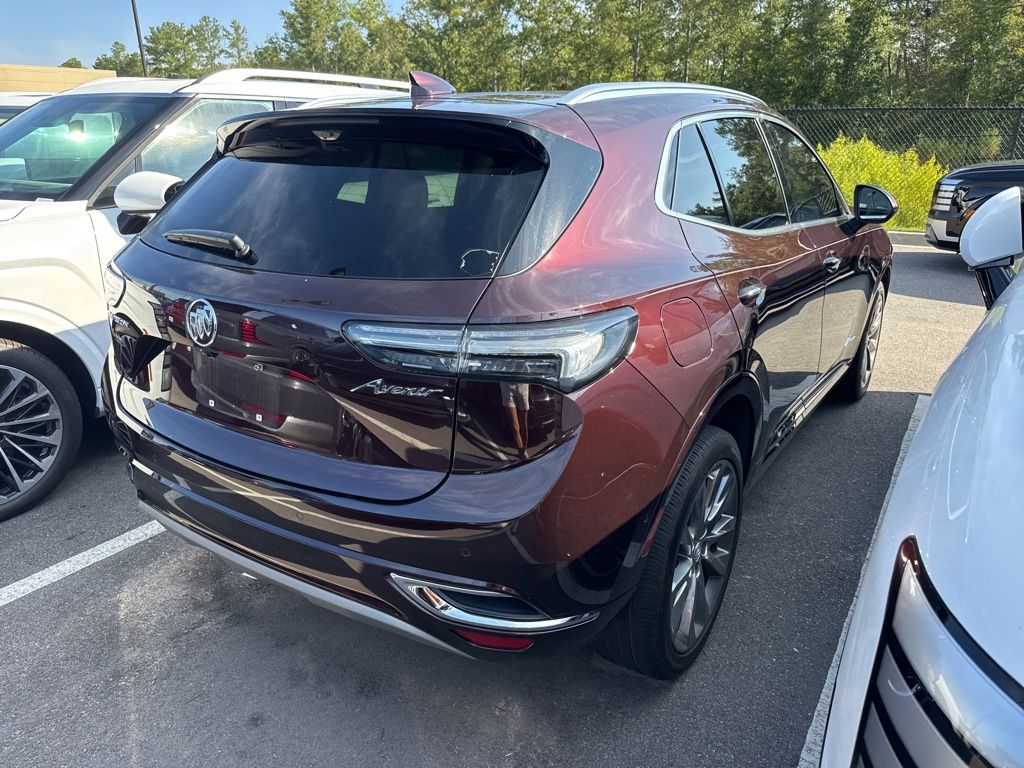 2022 Buick Envision Avenir photo 3