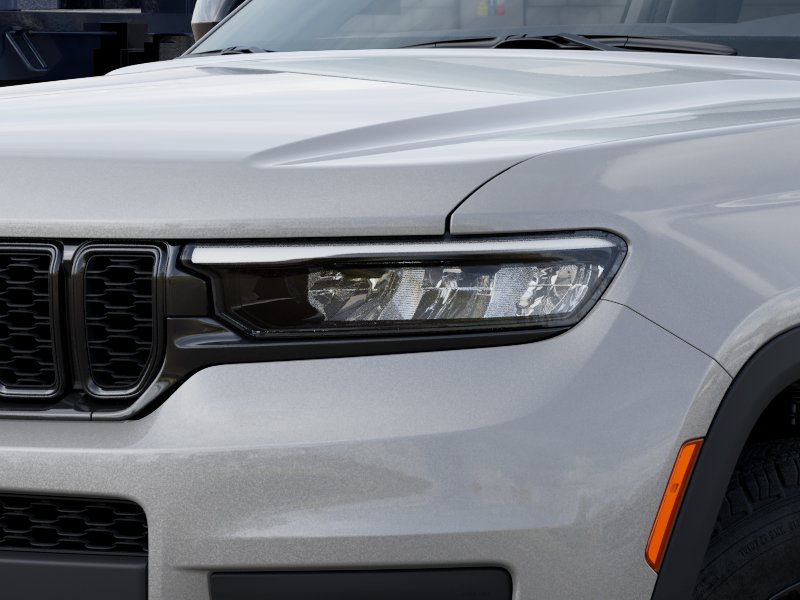 2025 Jeep Grand Cherokee Altitude X photo 4