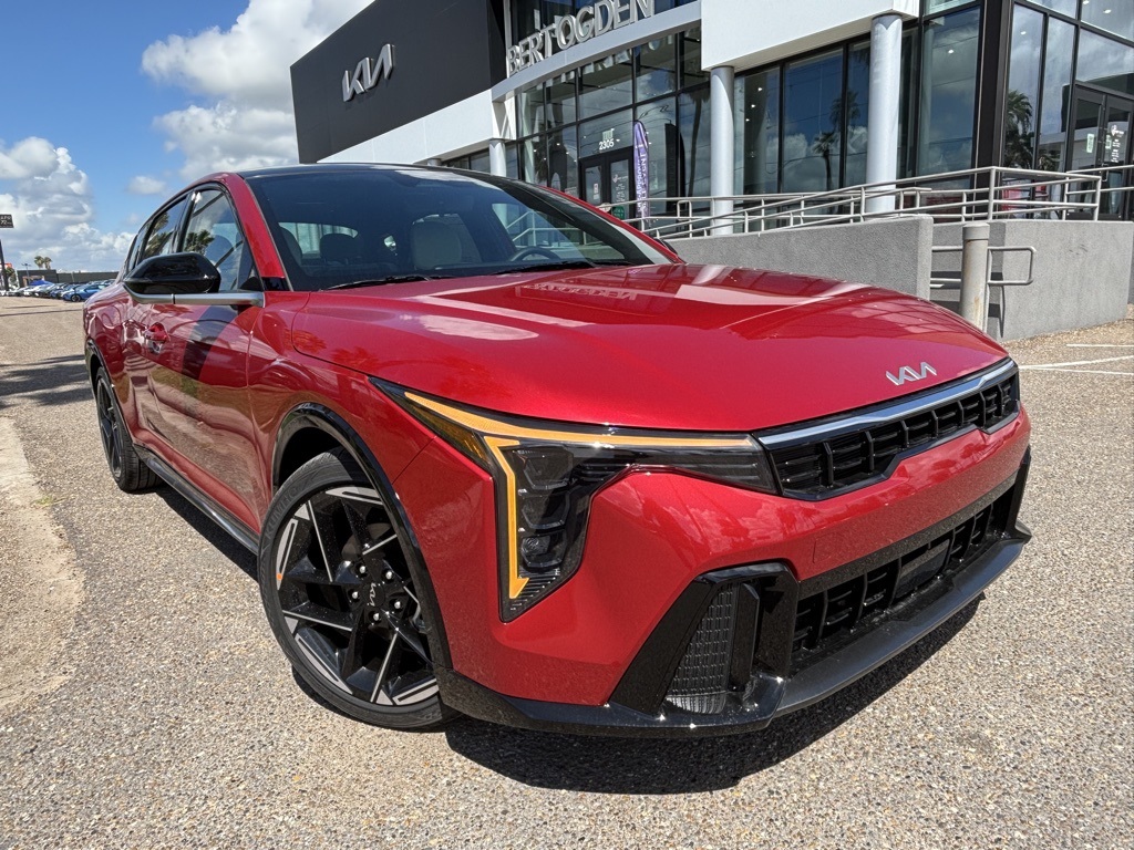 2025 Kia K4 GT-Line's photo