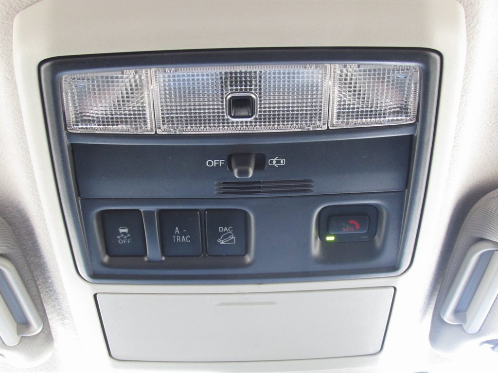 2020 Toyota 4Runner SR5 photo 25