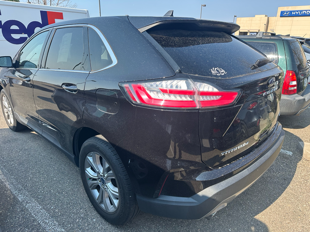 2022 Ford Edge Titanium photo 4