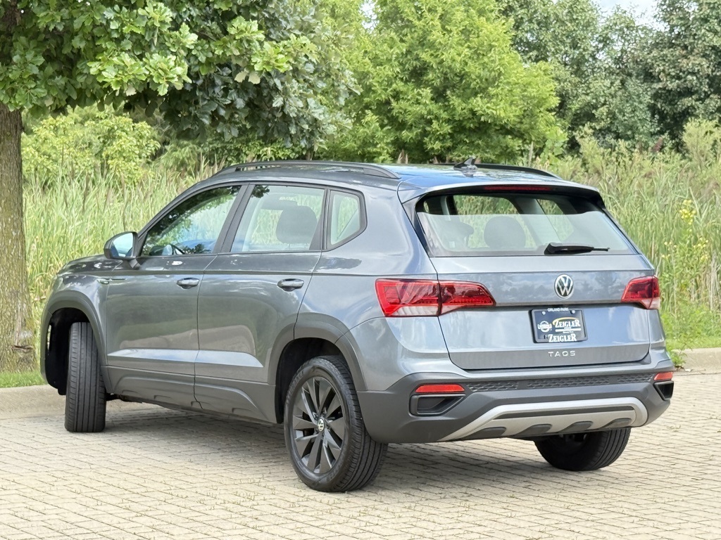 2024 Volkswagen Taos S photo 3