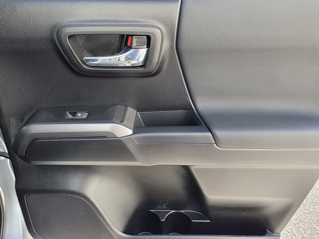 2023 Toyota Tacoma TRD Sport photo 12