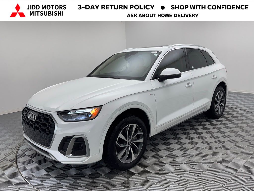 2022 Audi Q5 Premium's photo