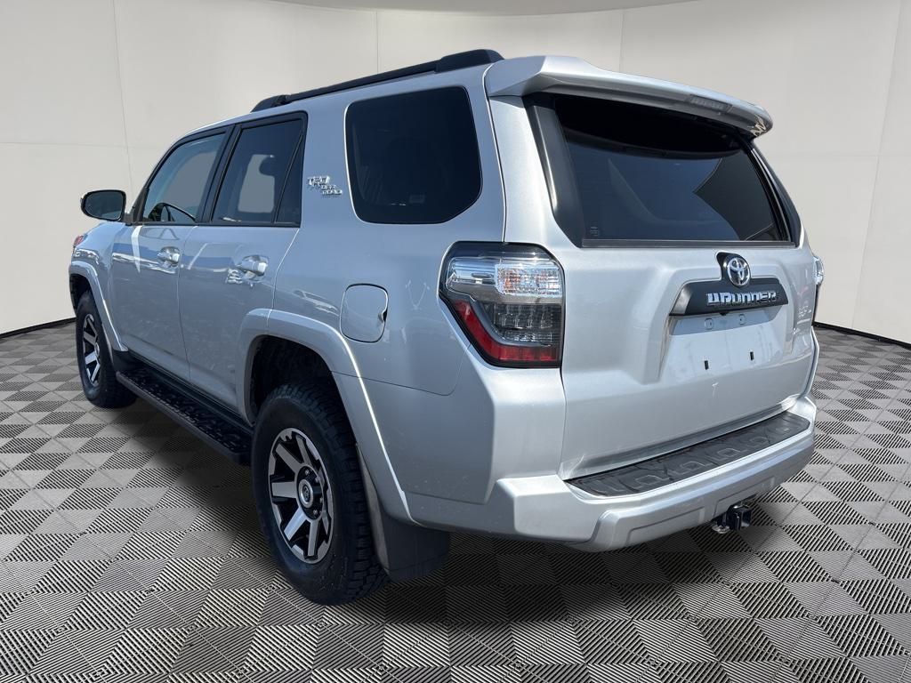 2024 Toyota 4Runner TRD Off-Road Premium photo 3