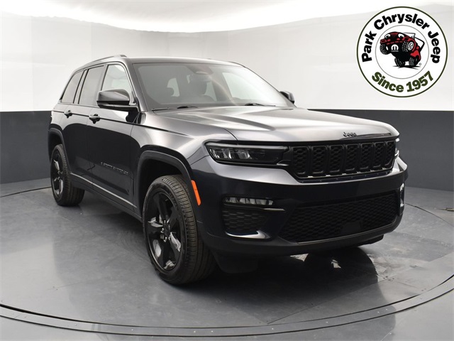 2024 Jeep Grand Cherokee Limited photo 2